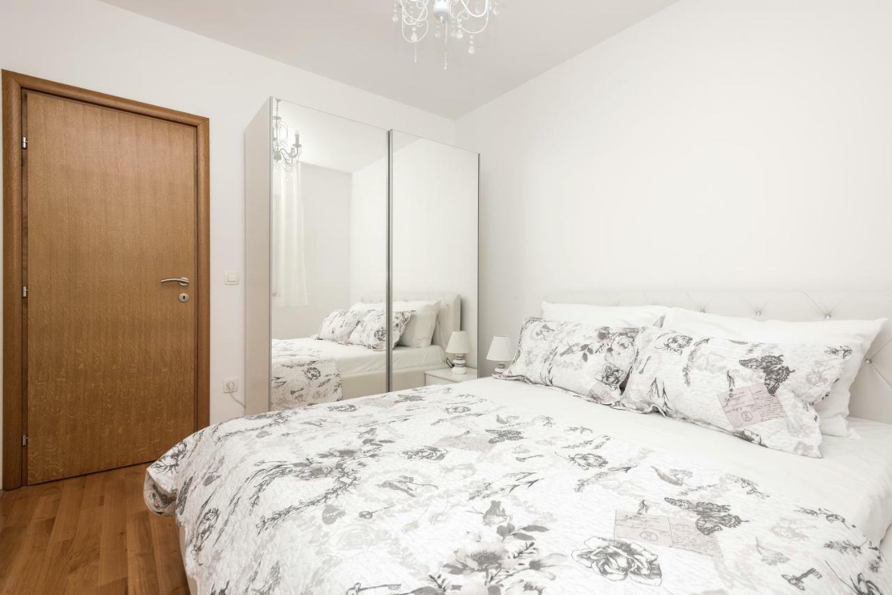 Apartman Ramljak Макарска Екстериор снимка
