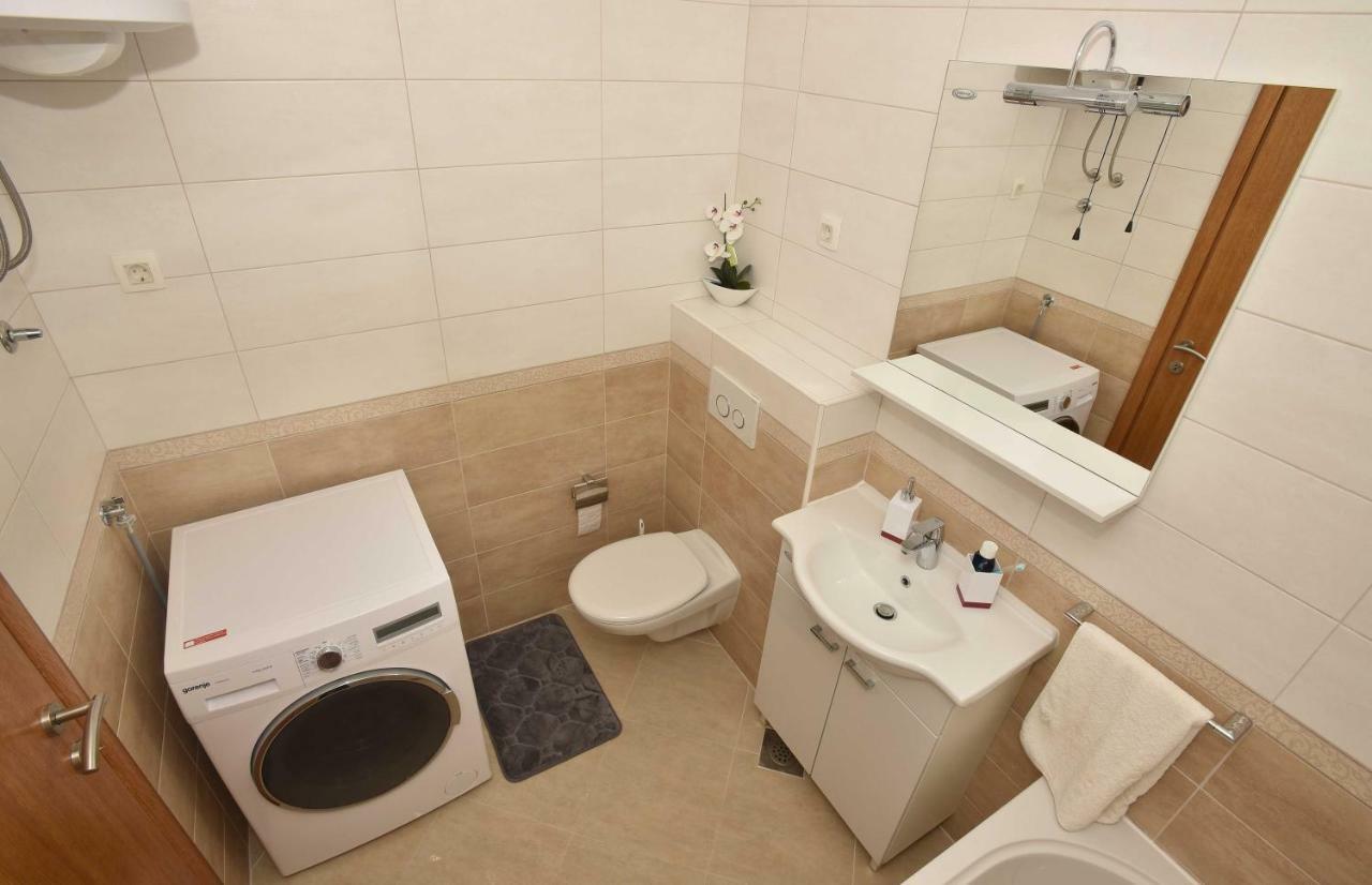 Apartman Ramljak Макарска Екстериор снимка