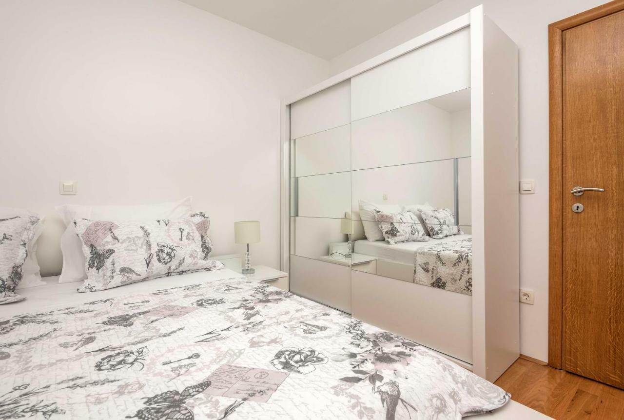 Apartman Ramljak Макарска Екстериор снимка